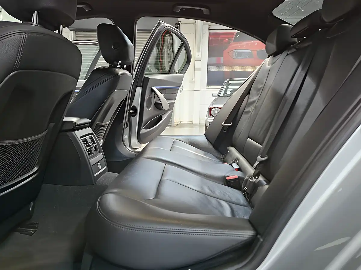 Used 2016 BMW 3 Series M Sport Glacier Silver - Interior and Exterior details 19
