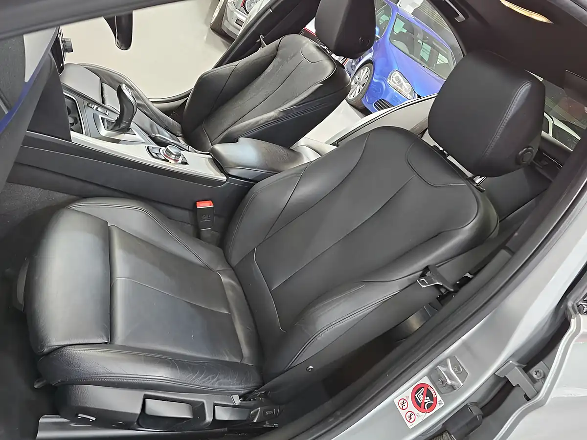 Used 2016 BMW 3 Series M Sport Glacier Silver - Interior and Exterior details 20