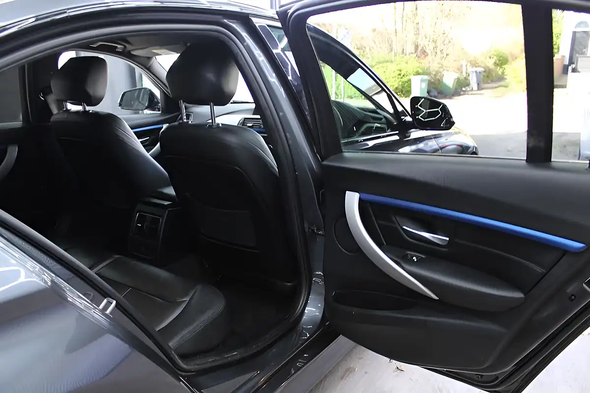 Used 2016 BMW 3 Series M Sport Grey - Interior and Exterior details 17
