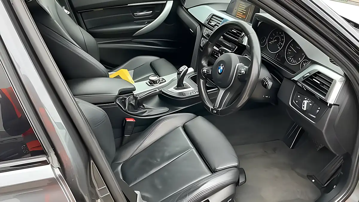Used 2016 BMW 3 Series M Sport Grey - Interior and Exterior details 9