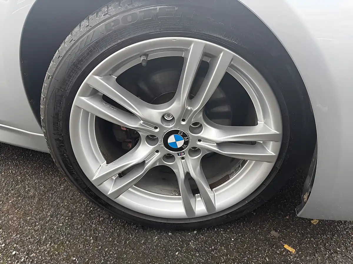 Used 2016 BMW 3 Series M Sport Silver - Interior and Exterior details 14