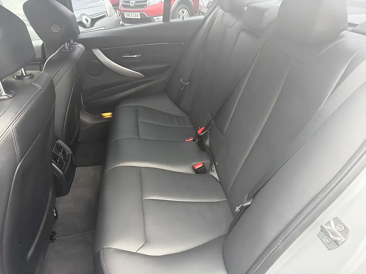 Used 2016 BMW 3 Series M Sport Silver - Interior and Exterior details 15