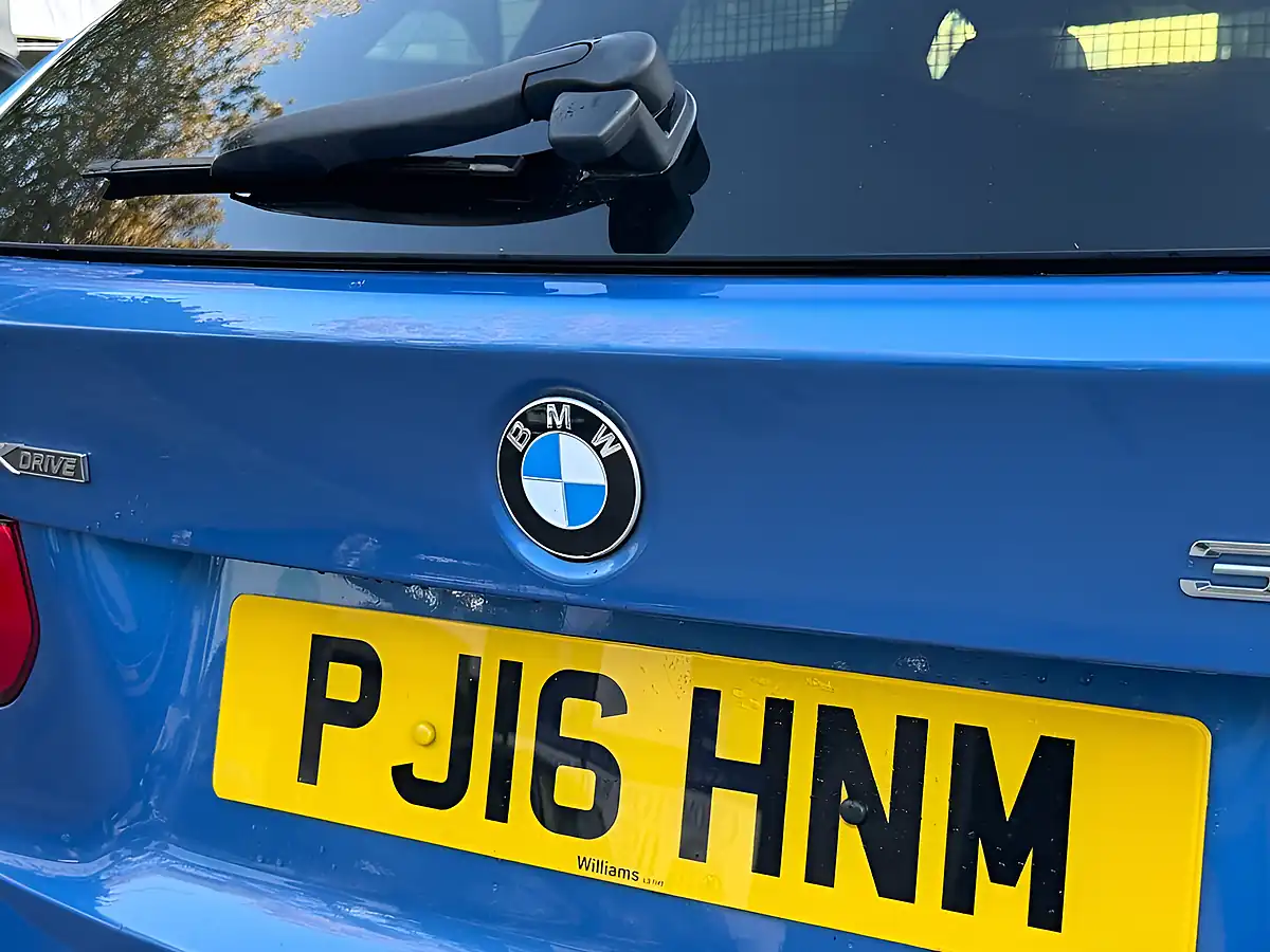 Used 2016 BMW 3 Series M Sport Touring Estoril Blue - Interior and Exterior details 8