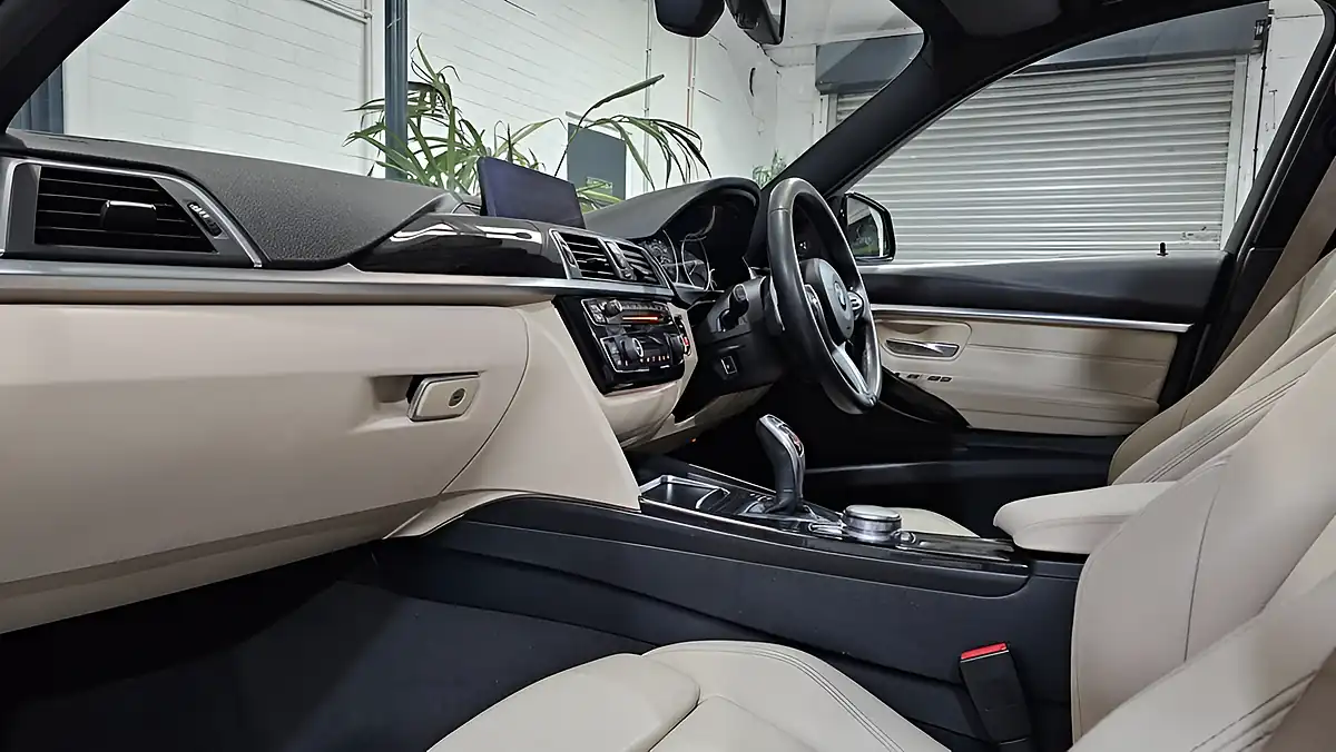 Used 2016 BMW 3 Series M Sport Touring Mineral Grey - Interior and Exterior details 17