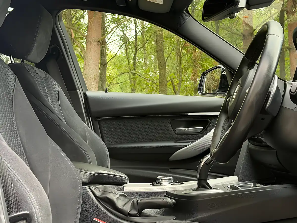Used 2016 BMW 3 Series M Sport Touring Silver - Interior and Exterior details 10