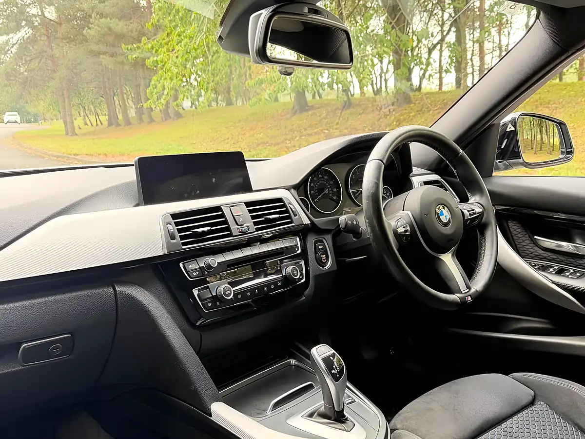 Used 2016 BMW 3 Series M Sport Touring Silver - Interior and Exterior details 3