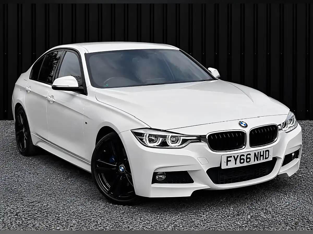 Used 2016 BMW 3 Series M Sport White - Front View