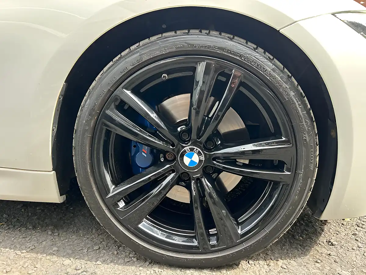 Used 2016 BMW 3 Series M Sport White - Interior and Exterior details 19