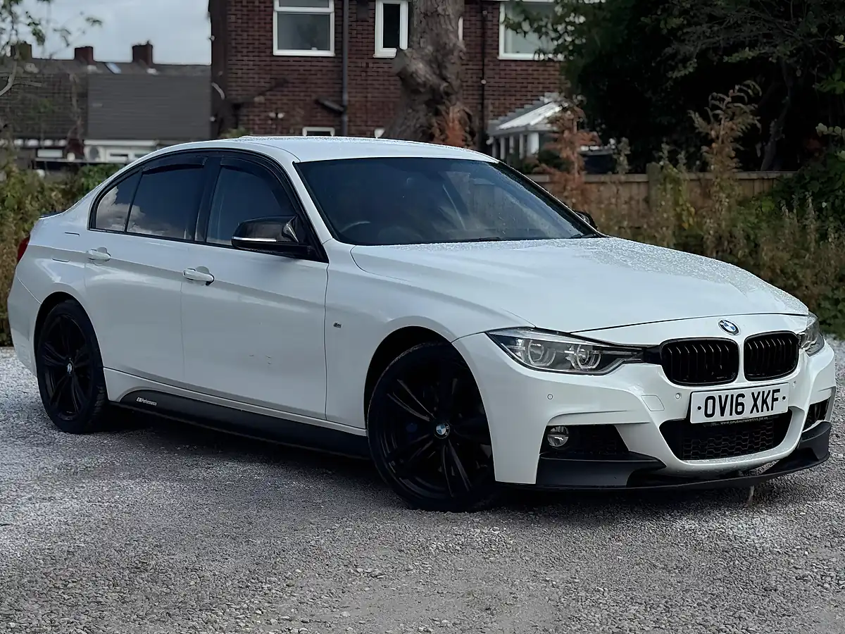 Used 2016 BMW 3 Series M Sport White - Interior and Exterior details 12