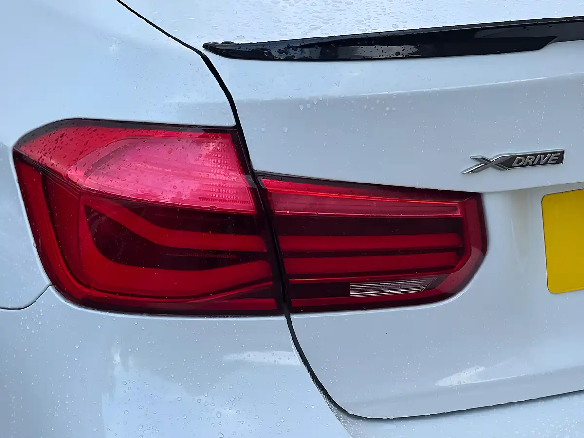 Used 2016 BMW 3 Series M Sport White - Interior and Exterior details 17