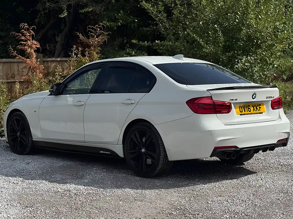 Used 2016 BMW 3 Series M Sport White - Interior and Exterior details 7