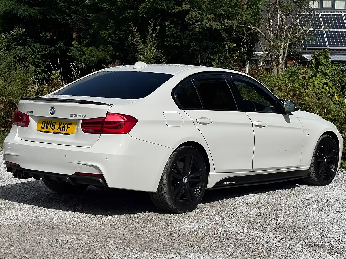 Used 2016 BMW 3 Series M Sport White - Interior and Exterior details 9