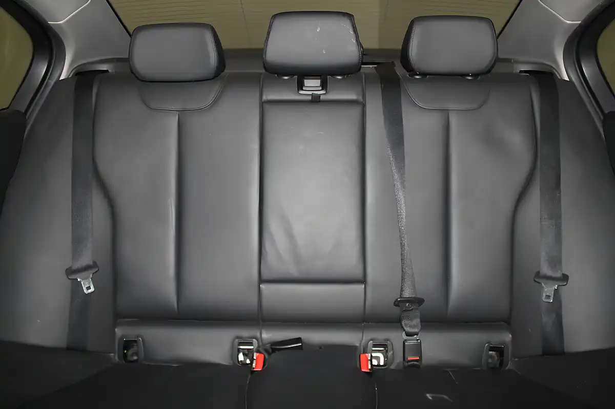 Used 2016 BMW 3 Series Se Silver - Interior and Exterior details 18