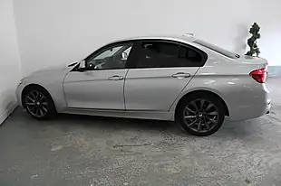 Used 2016 BMW 3 Series Se Silver - Interior and Exterior details 7