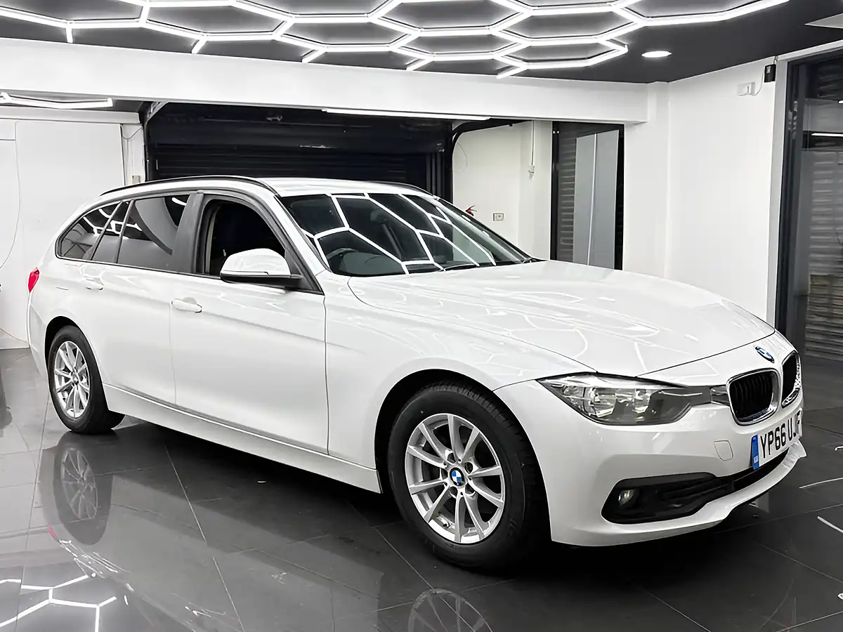 Used 2016 BMW 3 Series Se Touring Mineral White - Interior and Exterior details 2
