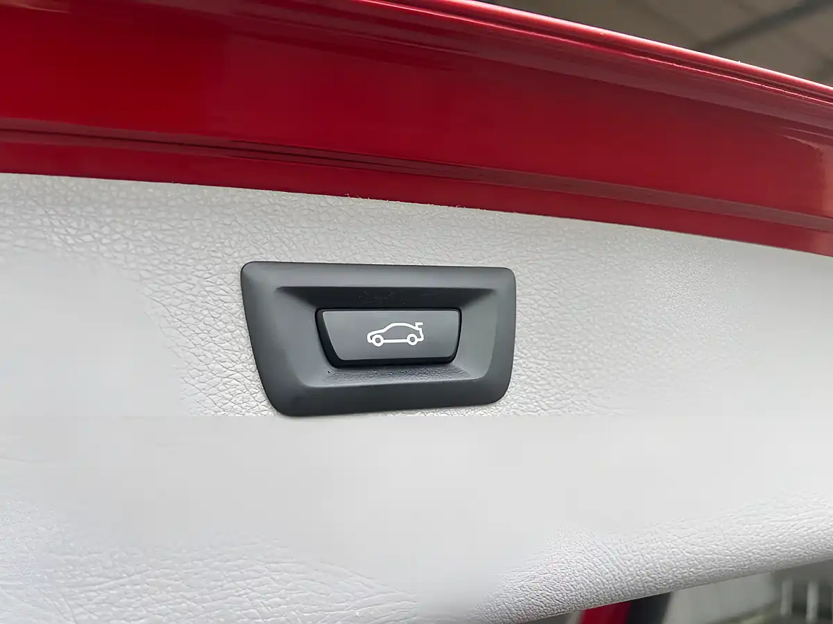 Used 2016 BMW 3 Series Sport Touring Red - Interior and Exterior details 11