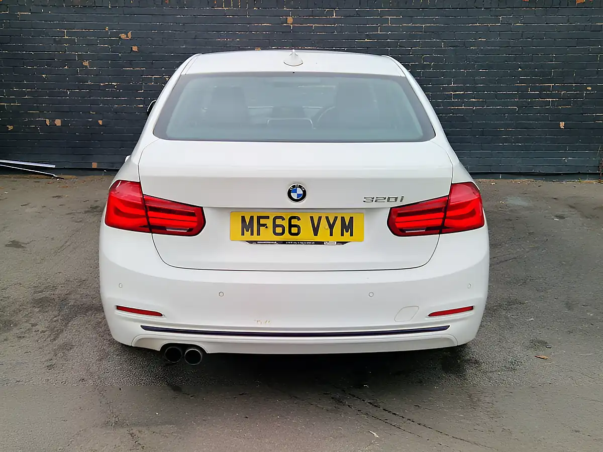 Used 2016 BMW 3 Series Sport White - Interior and Exterior details 9