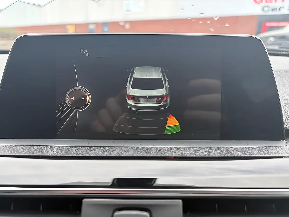 Used 2016 BMW 3 Series Sport White - Interior and Exterior details 14