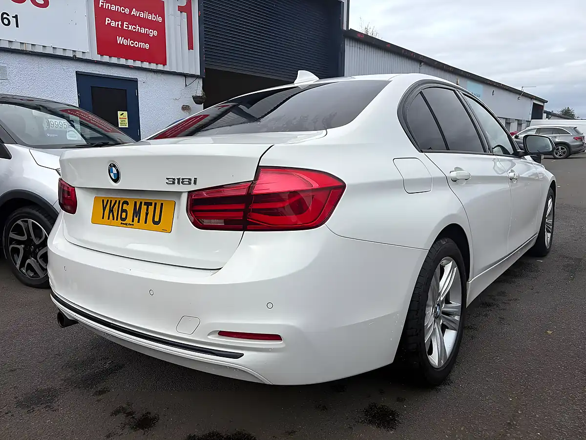 Used 2016 BMW 3 Series Sport White - Interior and Exterior details 7