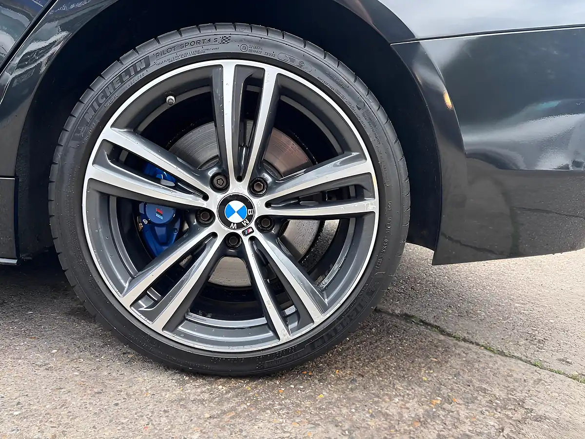 Used 2016 BMW 4 Series Gran Coupe M Sport Black - Interior and Exterior details 5
