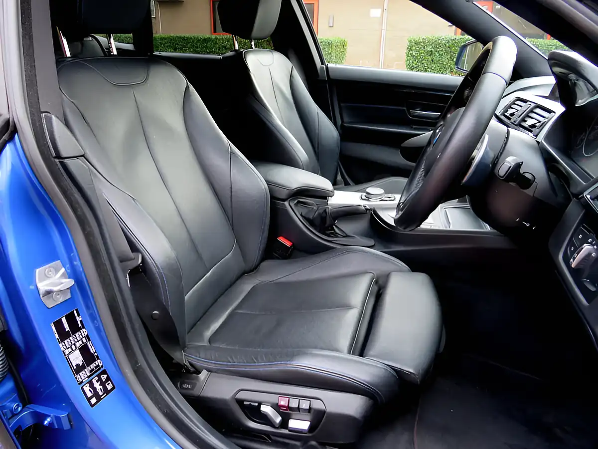 Used 2016 BMW 4 Series Gran Coupe M Sport Estoril Blue - Interior and Exterior details 19