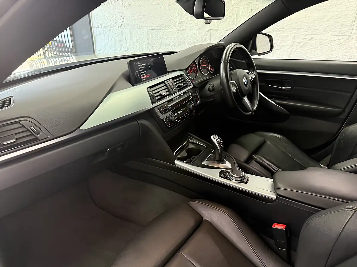 Used 2016 BMW 4 Series Gran Coupe M Sport White - Interior and Exterior details 11