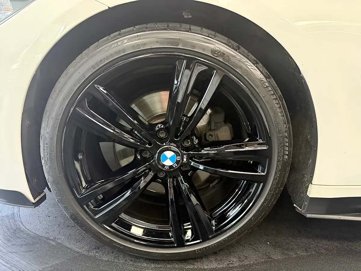 Used 2016 BMW 4 Series Gran Coupe M Sport White - Interior and Exterior details 19