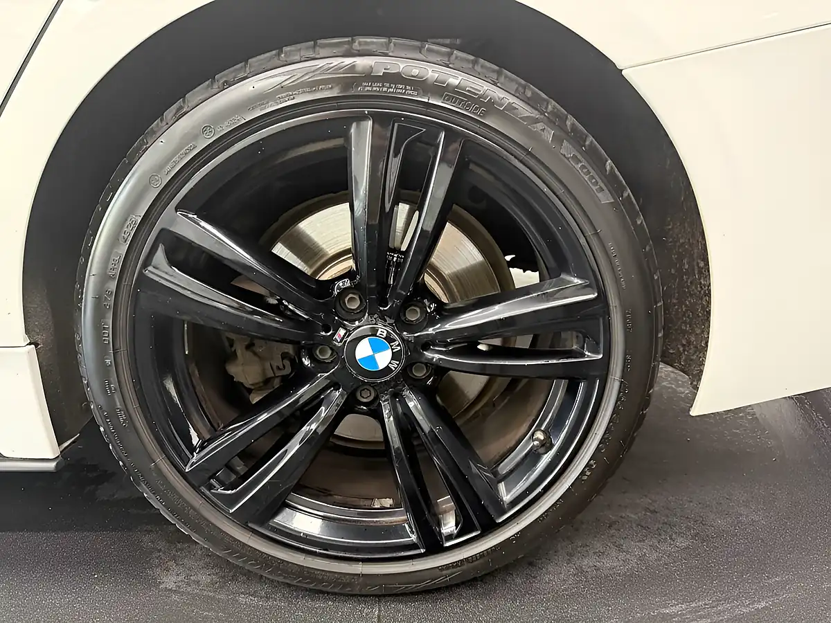 Used 2016 BMW 4 Series Gran Coupe M Sport White - Interior and Exterior details 20