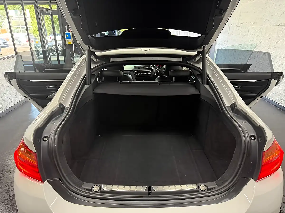 Used 2016 BMW 4 Series Gran Coupe M Sport White - Interior and Exterior details 9