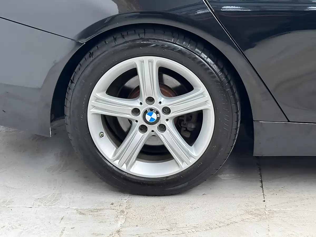 Used 2016 BMW 4 Series Gran Coupe Se Black - Interior and Exterior details 20