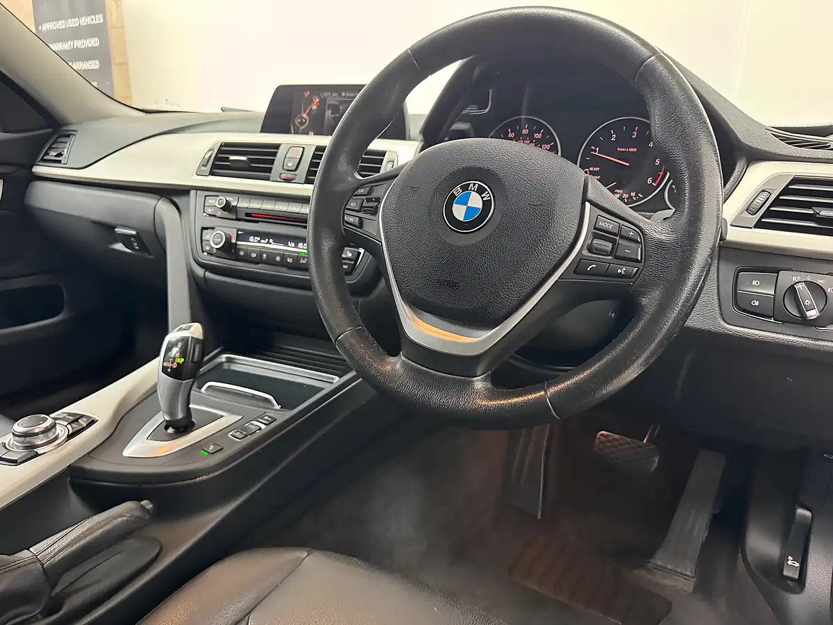 Used 2016 BMW 4 Series Gran Coupe Se Black - Interior and Exterior details 3