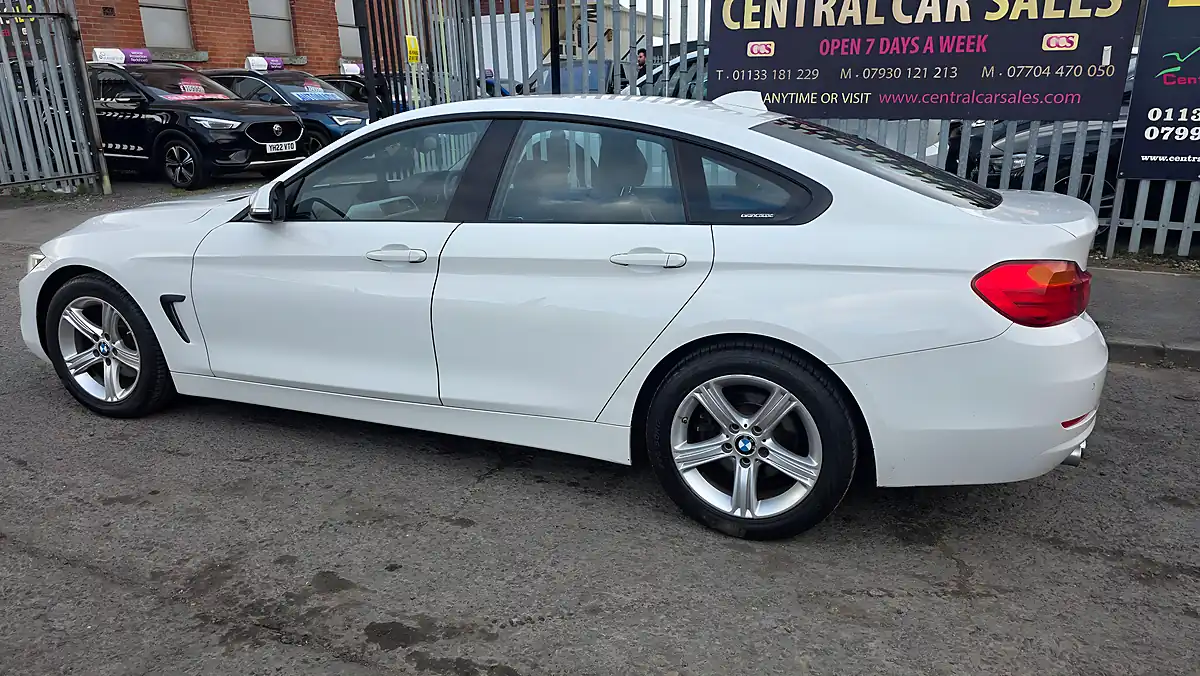 Used 2016 BMW 4 Series Gran Coupe Se White - Interior and Exterior details 10