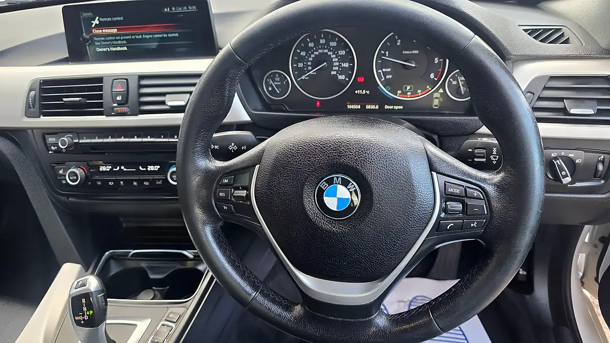 Used 2016 BMW 4 Series Gran Coupe Se White - Interior and Exterior details 13