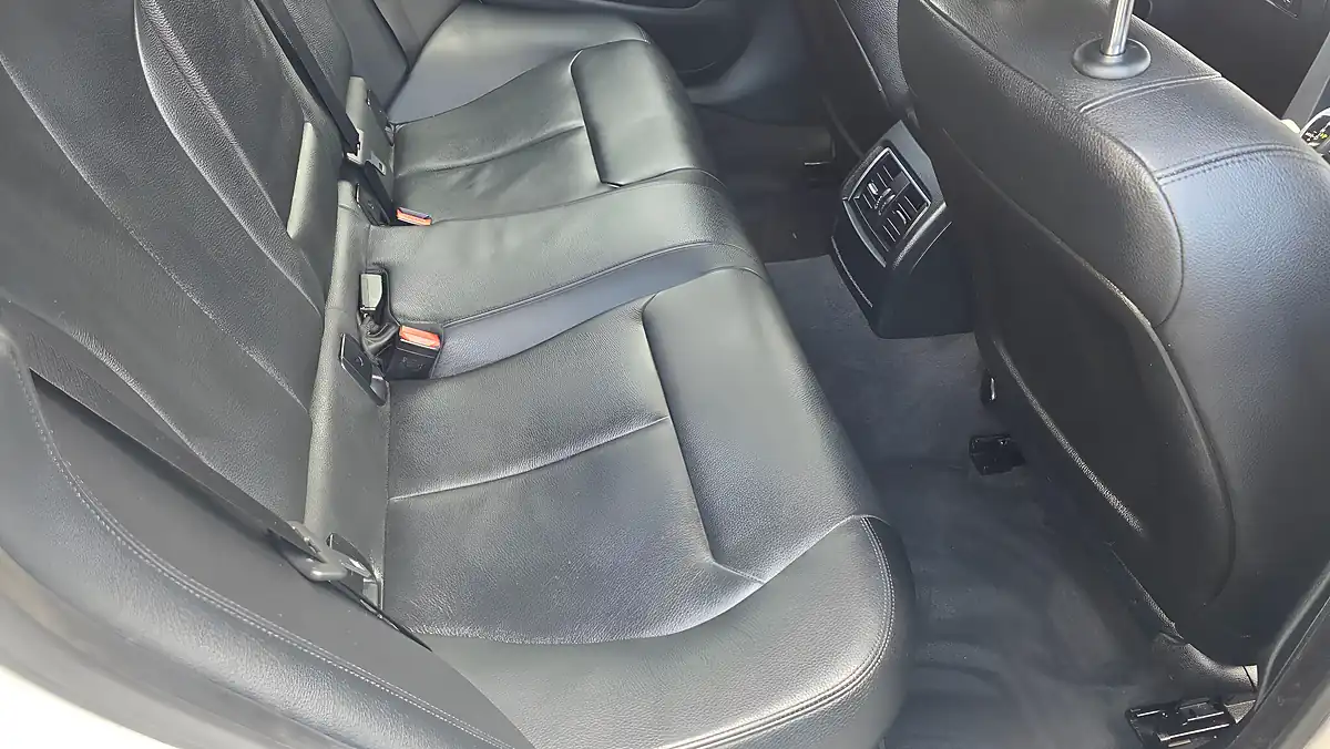 Used 2016 BMW 4 Series Gran Coupe Se White - Interior and Exterior details 18