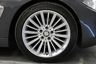 Used 2016 BMW 4 Series Luxury Grey - Interior and Exterior details 9