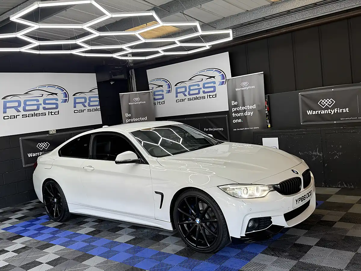 Used 2016 BMW 4 Series M Sport Alpine White - Interior and Exterior details 3