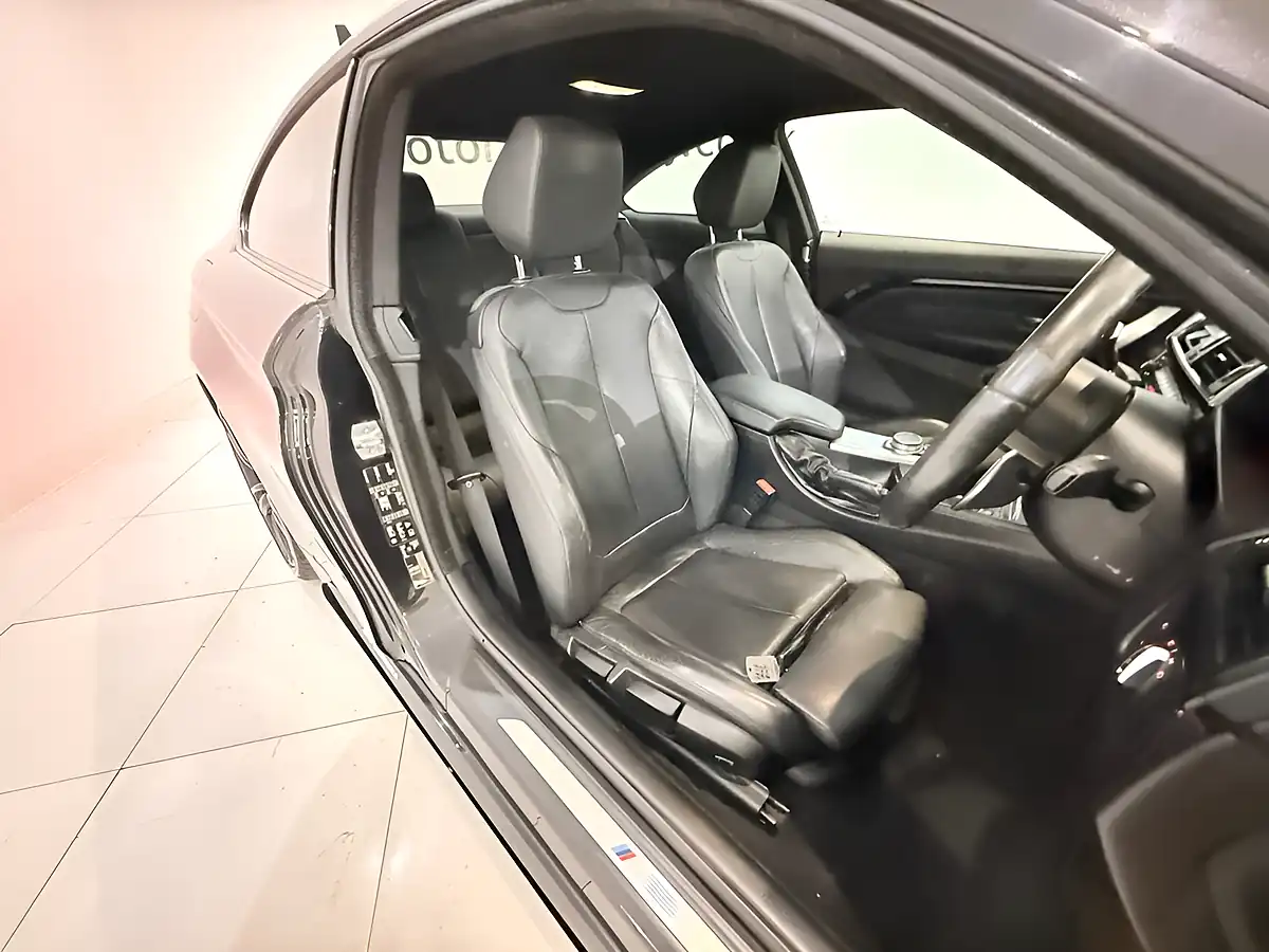 Used 2016 BMW 4 Series M Sport Black - Interior and Exterior details 12