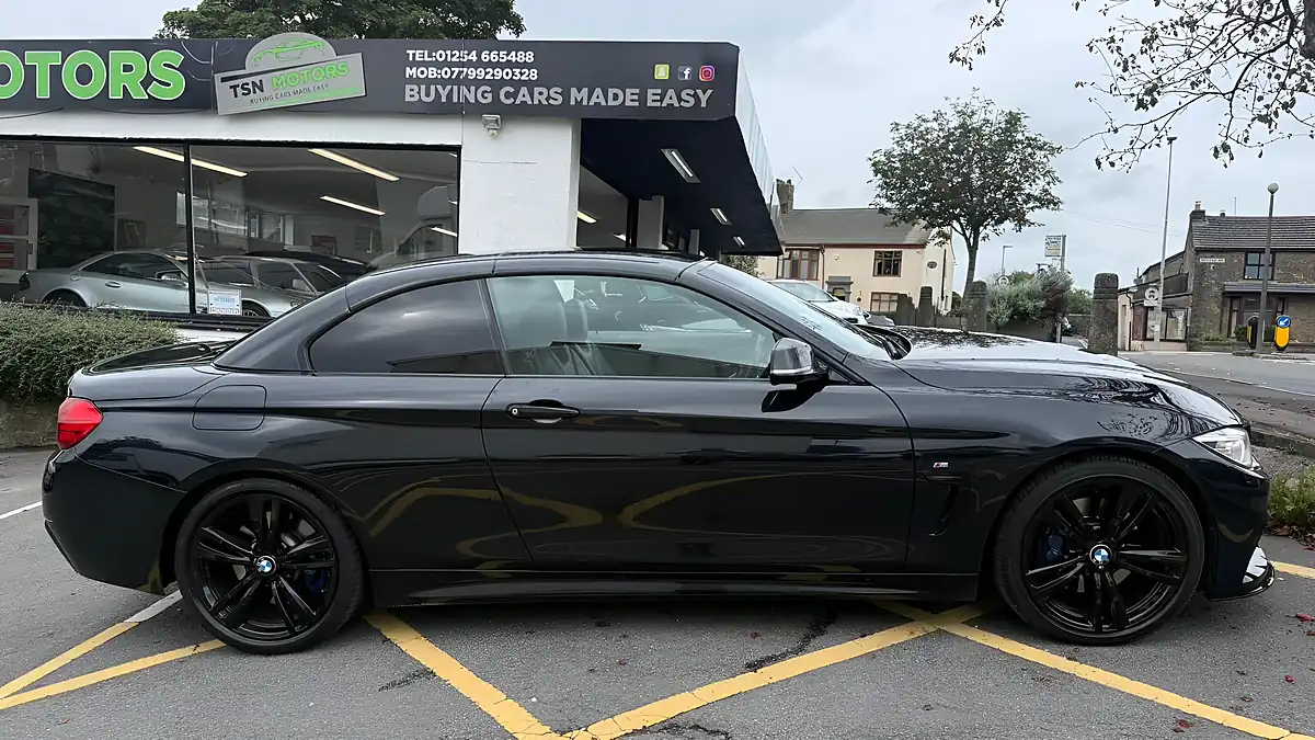 Used 2016 BMW 4 Series M Sport Black - Interior and Exterior details 14