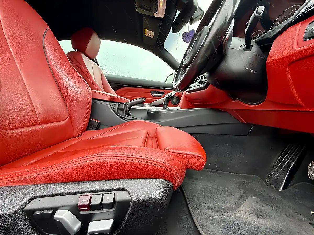 Used 2016 BMW 4 Series M Sport Black - Interior and Exterior details 8