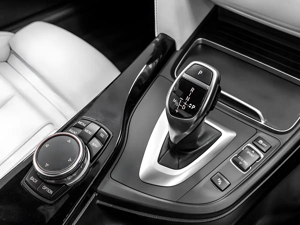 Used 2016 BMW 4 Series M Sport Coupe Tanzanite Blue - Interior and Exterior details 18