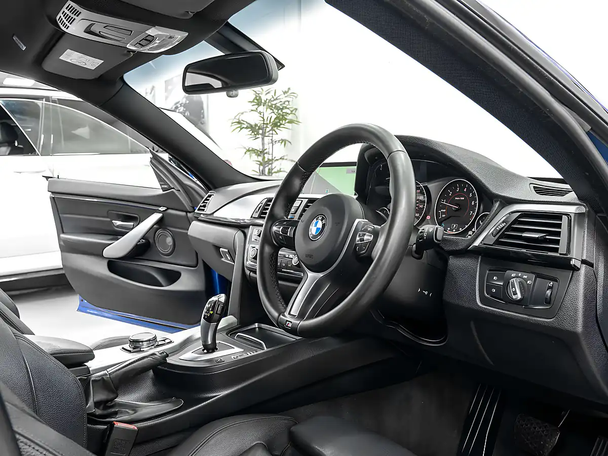 Used 2016 BMW 4 Series M Sport Estoril Blue - Interior and Exterior details 17