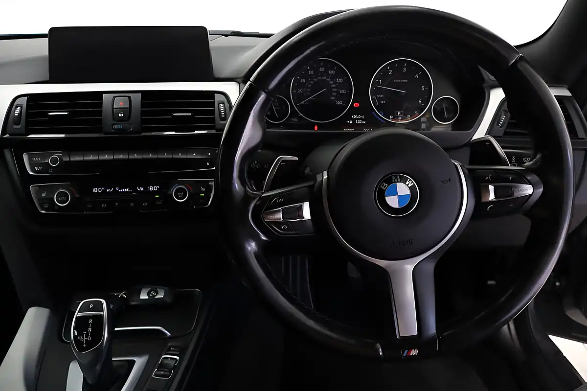 Used 2016 BMW 4 Series M Sport Mineral Grey - Interior and Exterior details 12