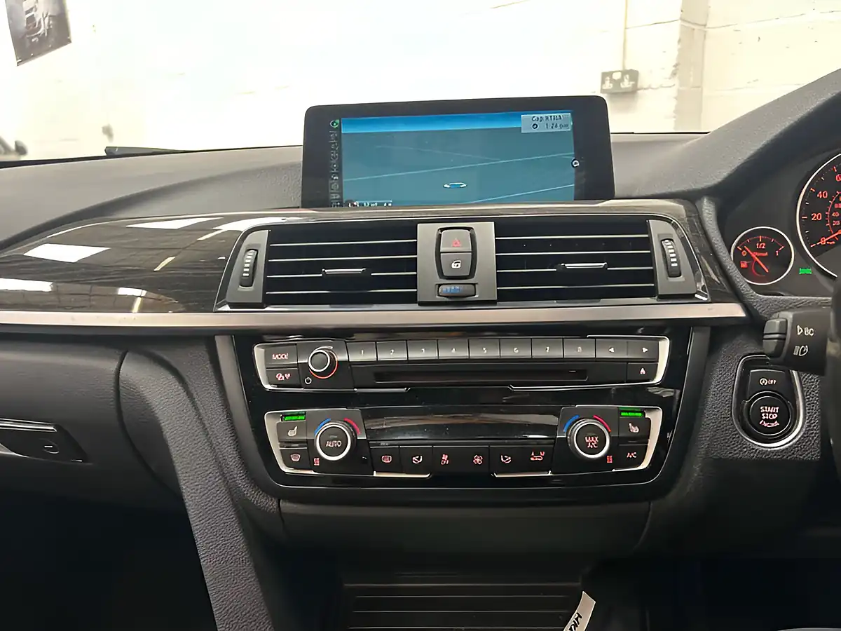 Used 2016 BMW 4 Series M Sport Mineral Grey - Interior and Exterior details 16