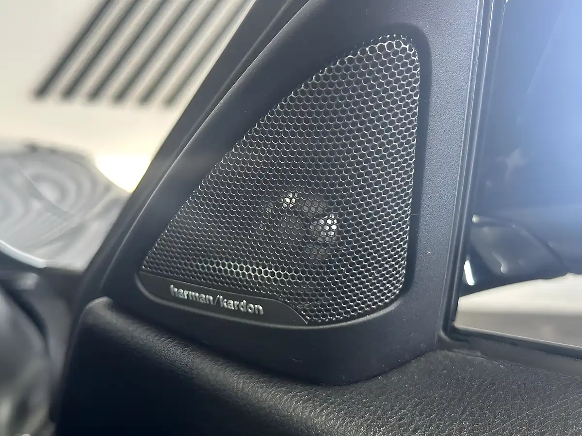 Used 2016 BMW 4 Series M Sport Silver - Interior and Exterior details 14