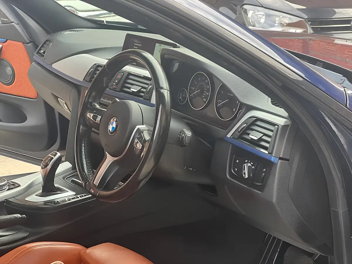 Used 2016 BMW 4 Series M Sport Tanzanite Blue - Interior and Exterior details 9