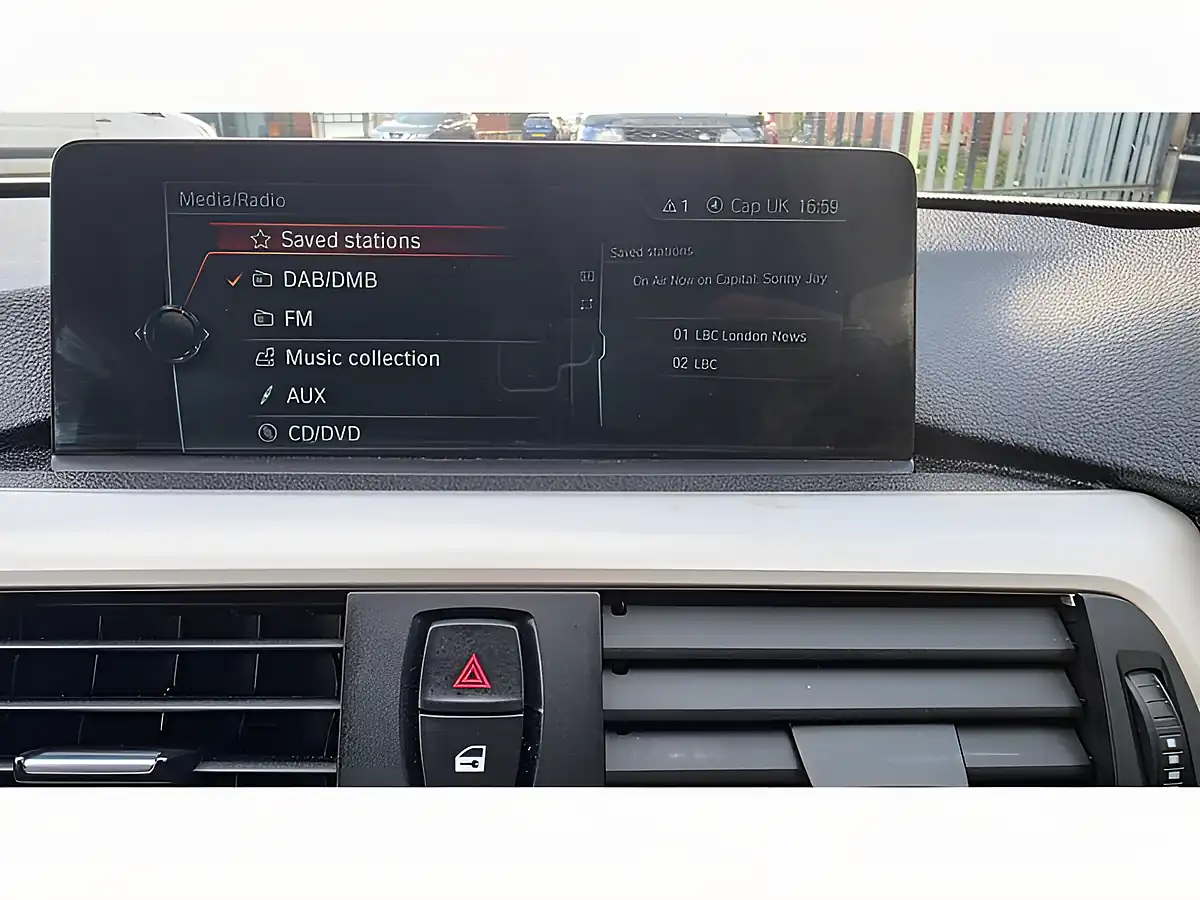 Used 2016 BMW 4 Series Se White - Interior and Exterior details 14