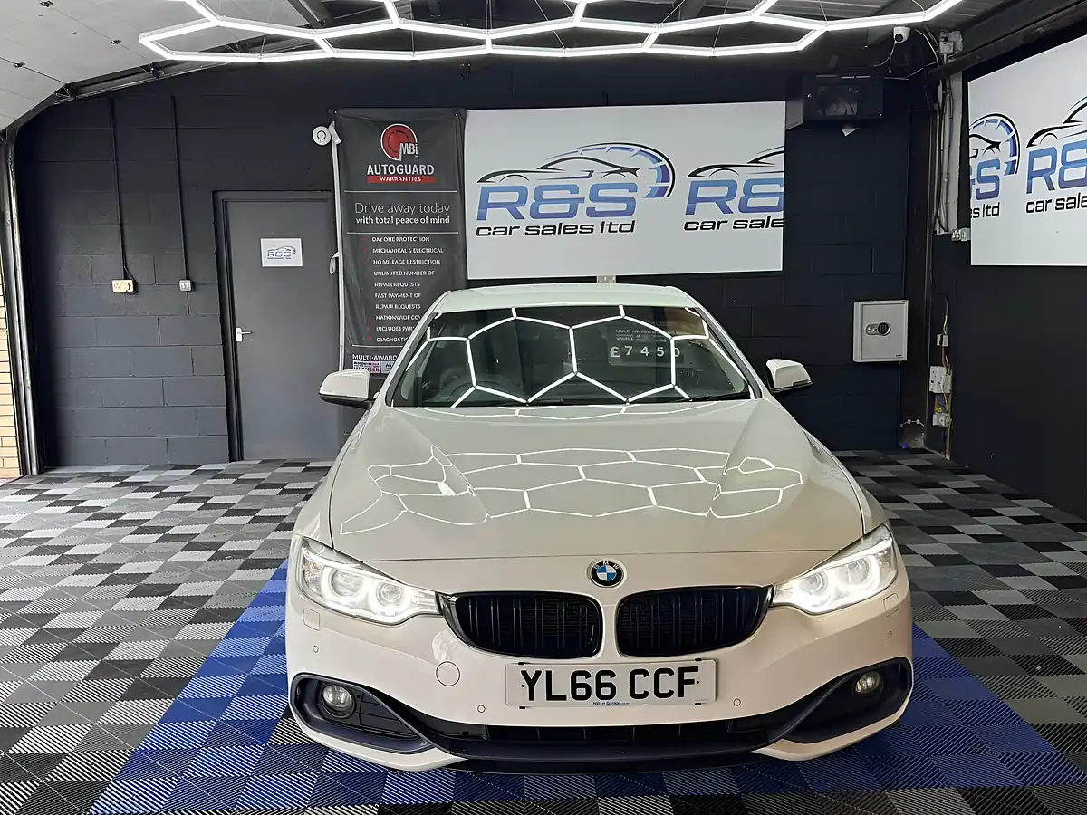 Used 2016 BMW 4 Series Sport White - Interior and Exterior details 11