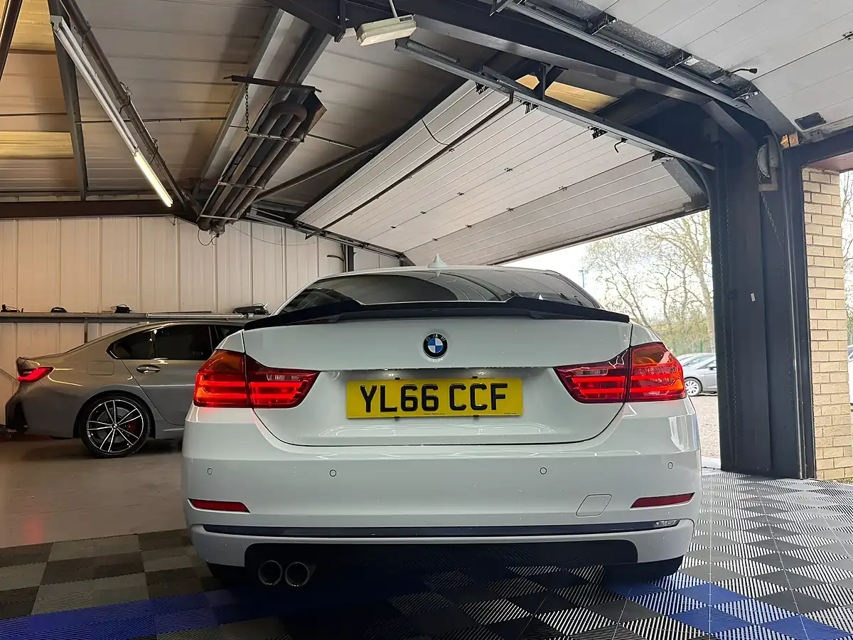 Used 2016 BMW 4 Series Sport White - Interior and Exterior details 12