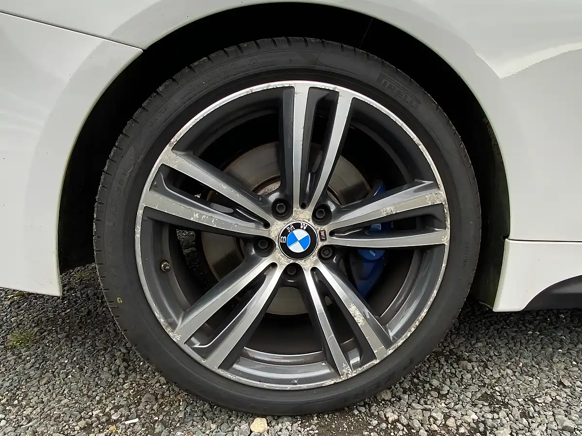 Used 2016 BMW 430d M Sport White - Interior and Exterior details 7