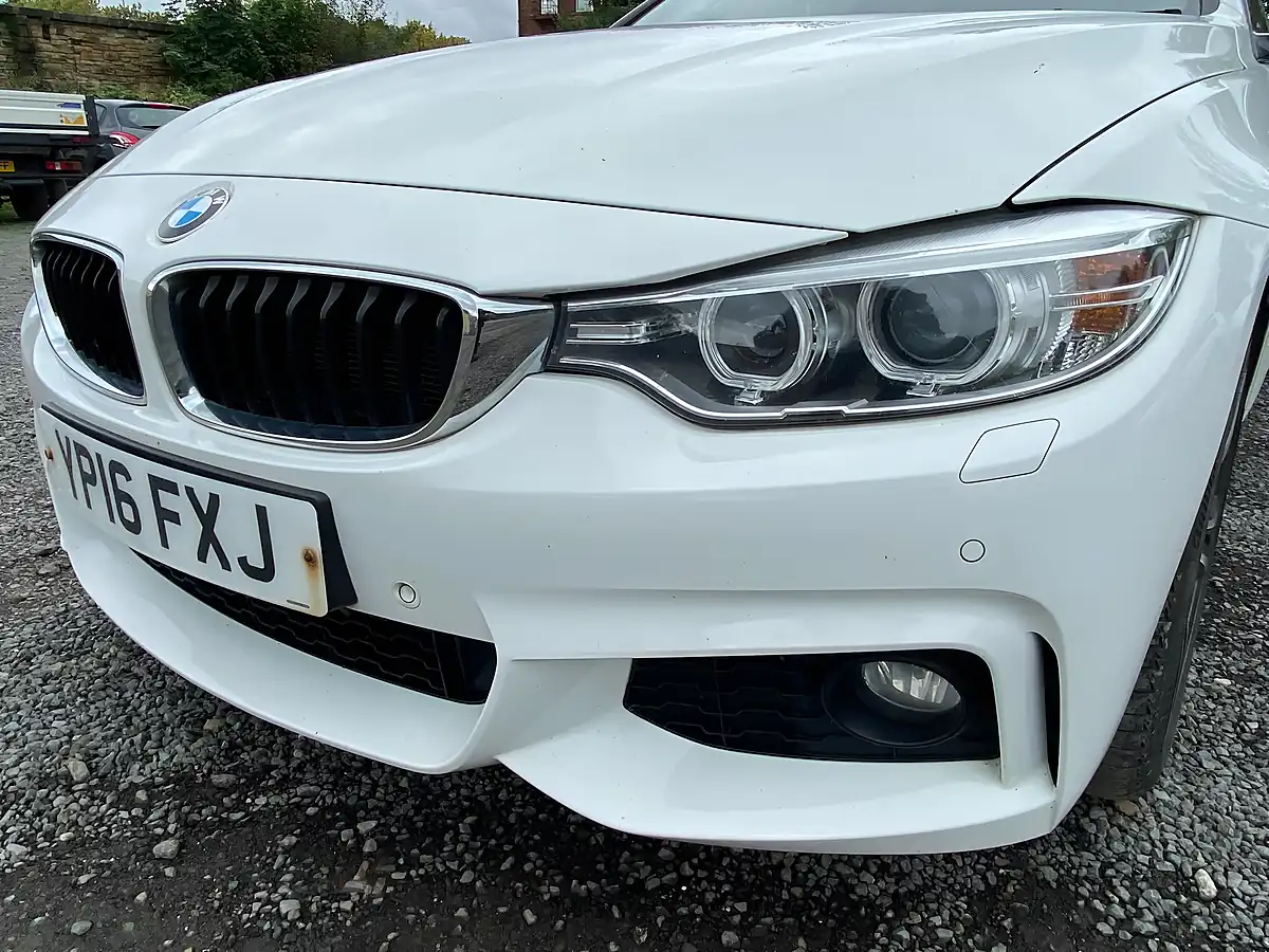Used 2016 BMW 430d M Sport White - Interior and Exterior details 8